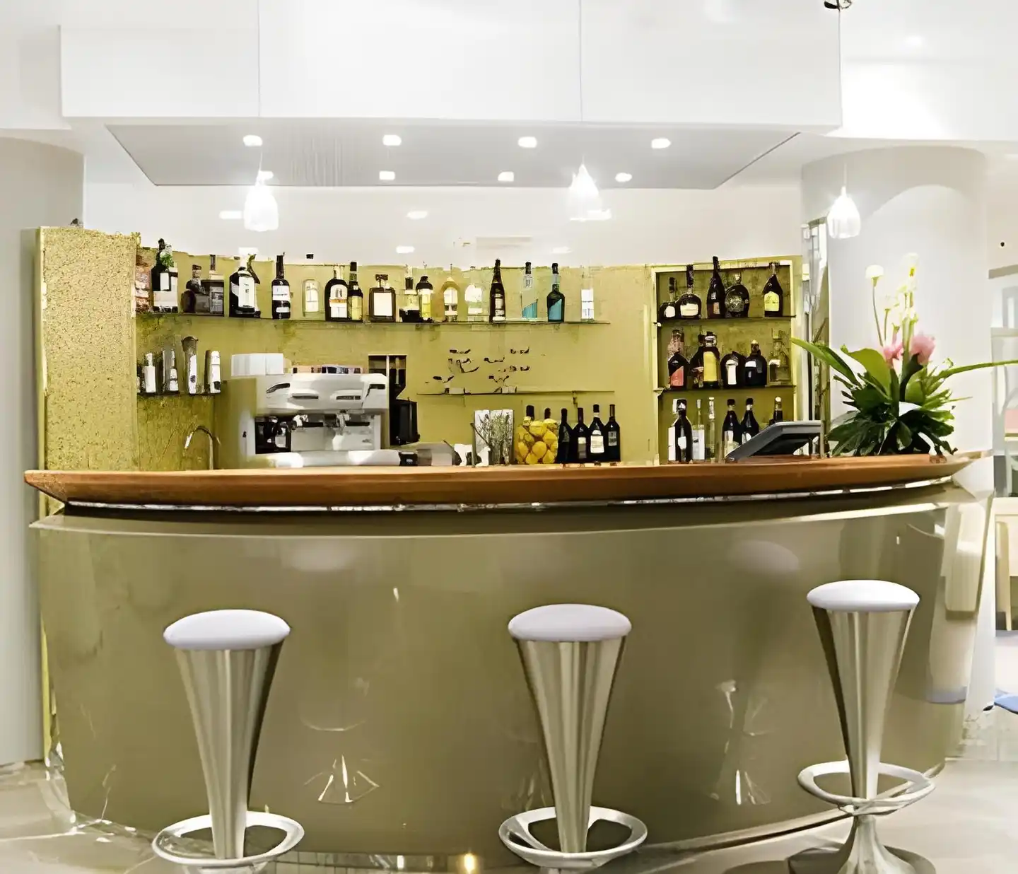 Club House Hotel Bar