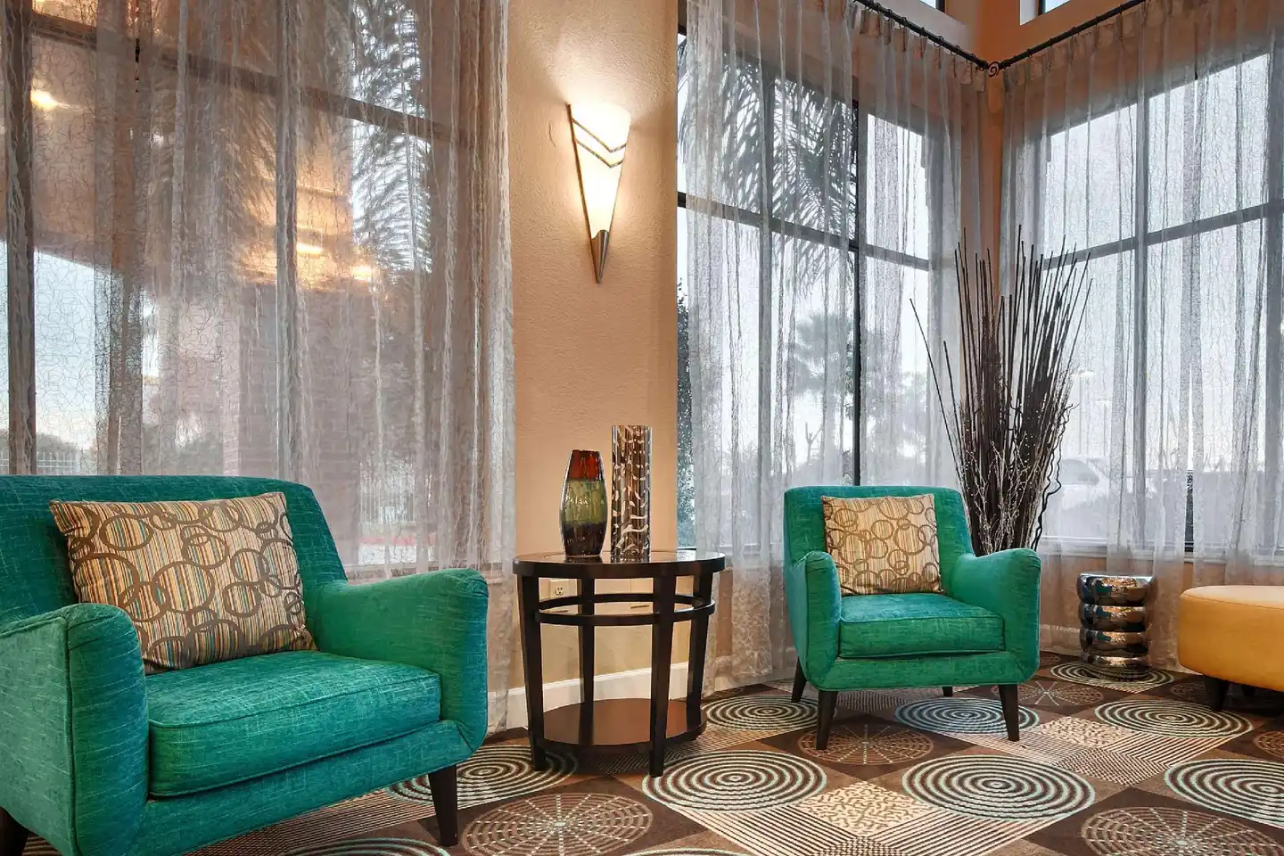Best Western Plus Sam Houston Inn & Suites Lobby