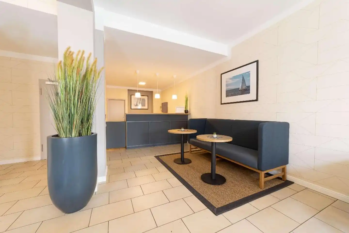 Comfort Hotel tom Kyle Lobby
