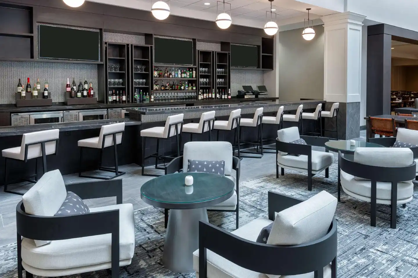 Hilton Charlotte Airport Bar