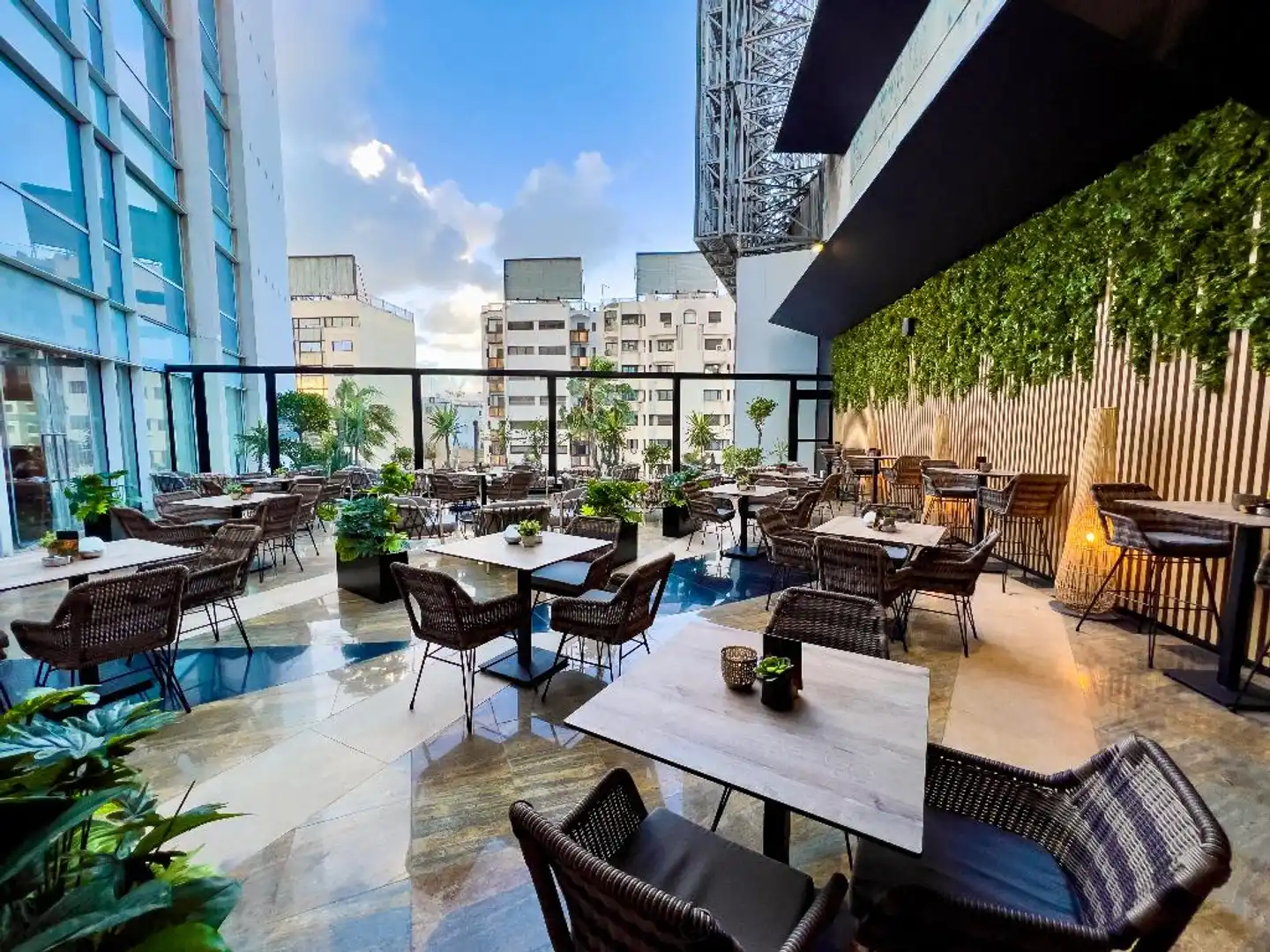 Kenzi Tower Terrasse