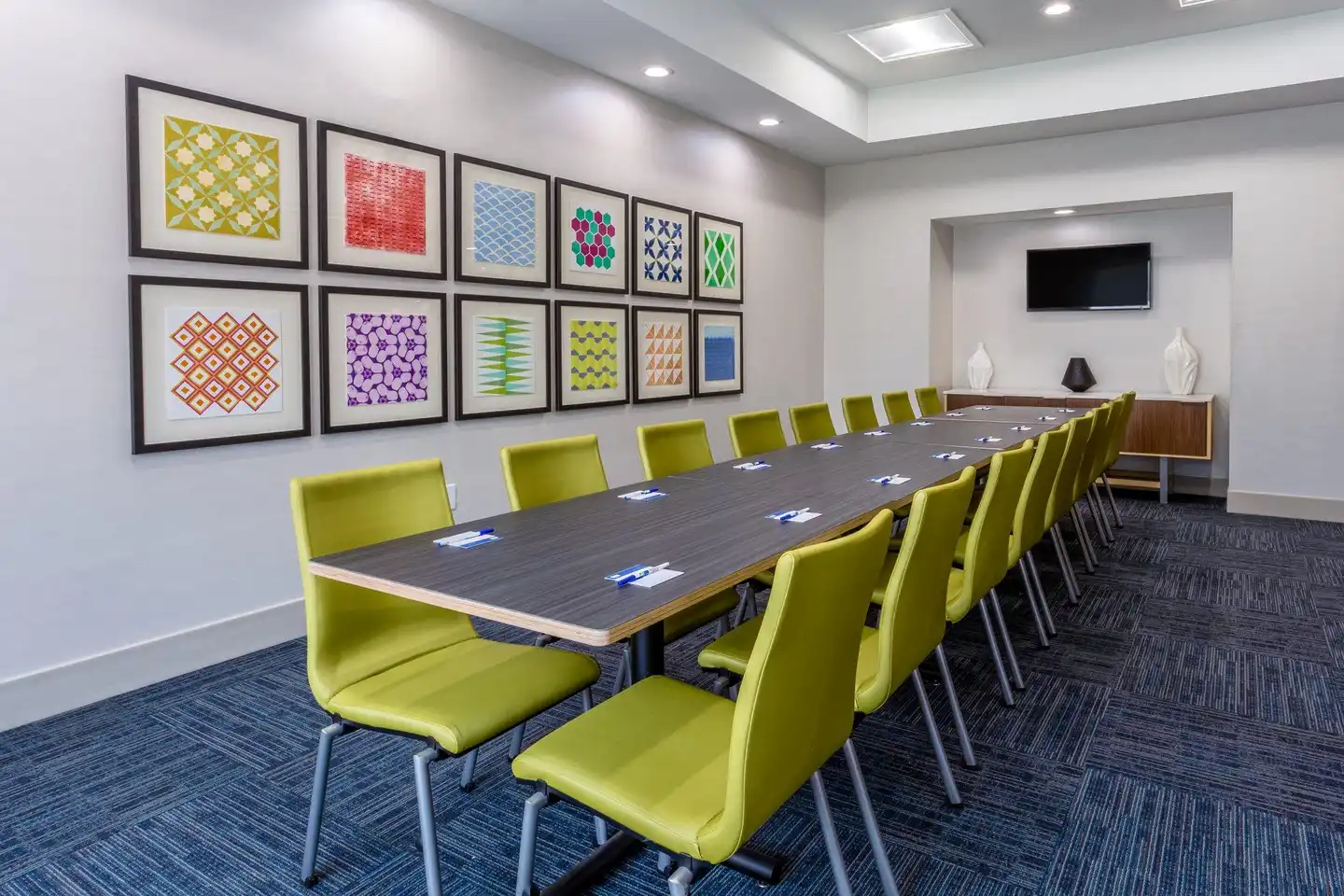 Holiday Inn Express & Suites Charlotte- Arrowood Konferenz