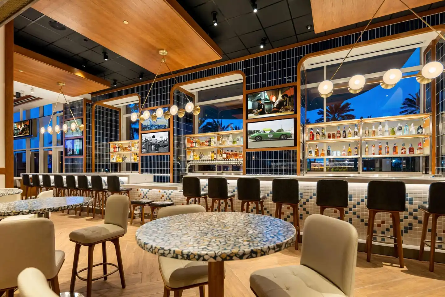 Hilton San Diego Bayfront Bar