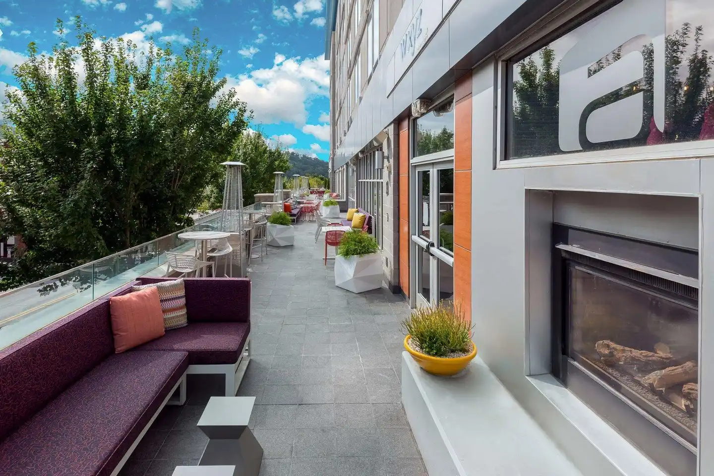 Aloft Asheville Downtown Terrasse