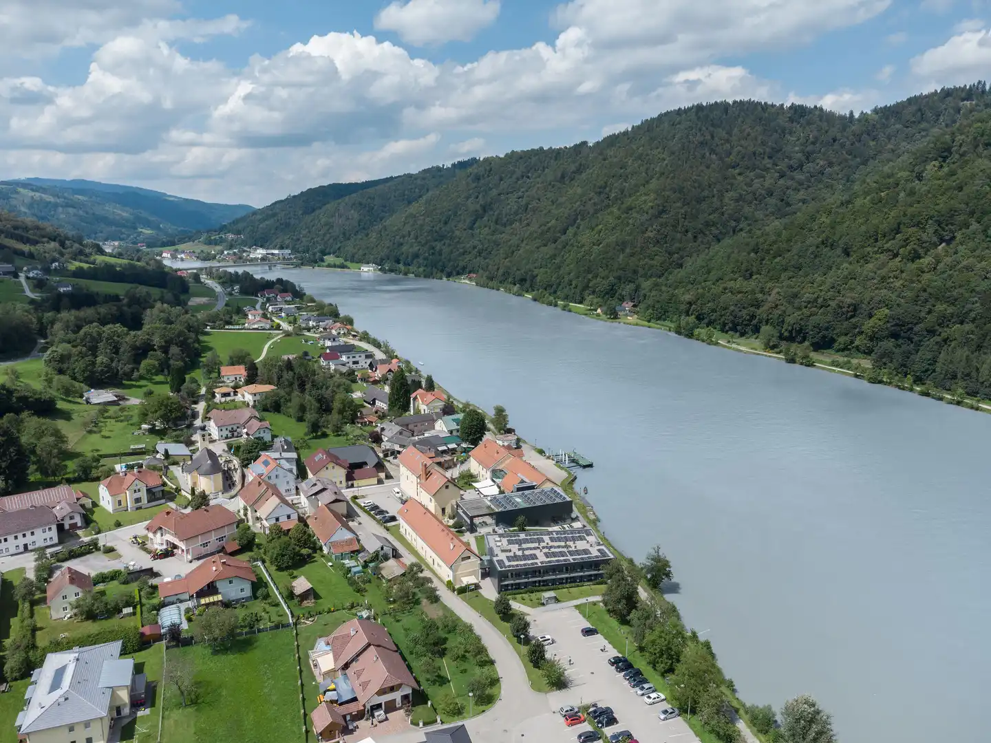 Wesenufer - Hotel & Seminarkultur an der Donau Landschaft