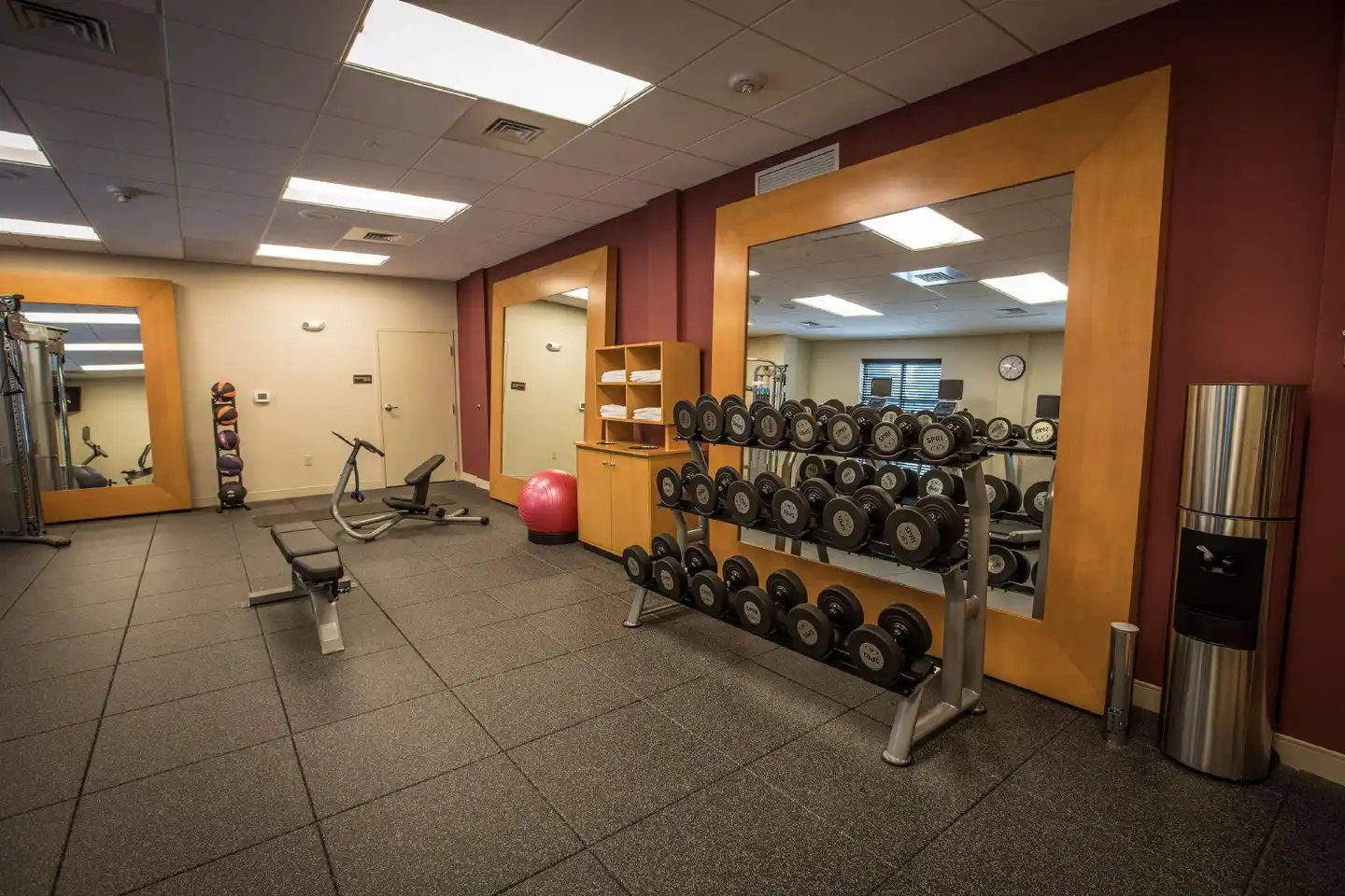 Homewood Suites by Hilton Charlotte Ballantyne, NC Sport und Entertainment