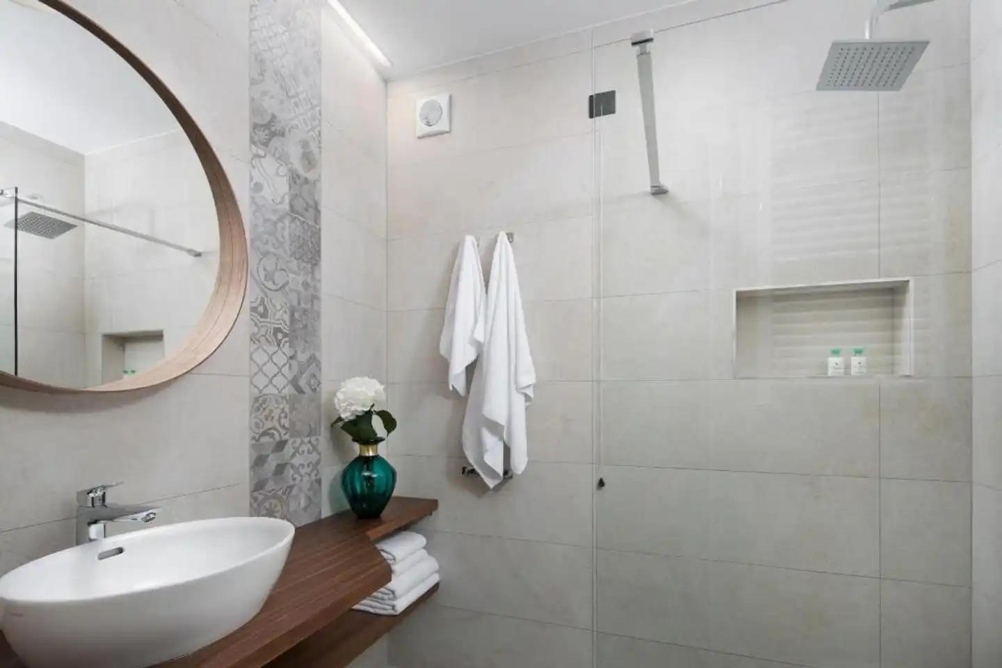 Hotel Delfin Badezimmer