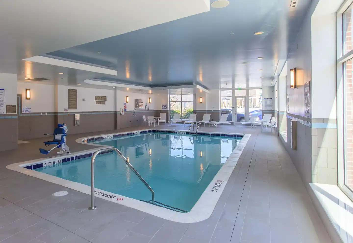 DoubleTree by Hilton Asheville Downtown Hallenbad