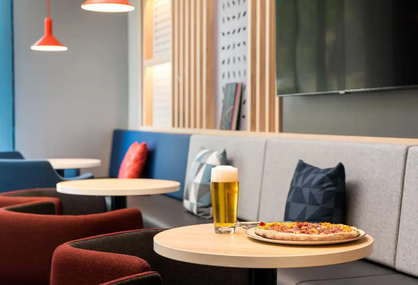 Holiday Inn Express Rosenheim, an IHG Hotel Lobby