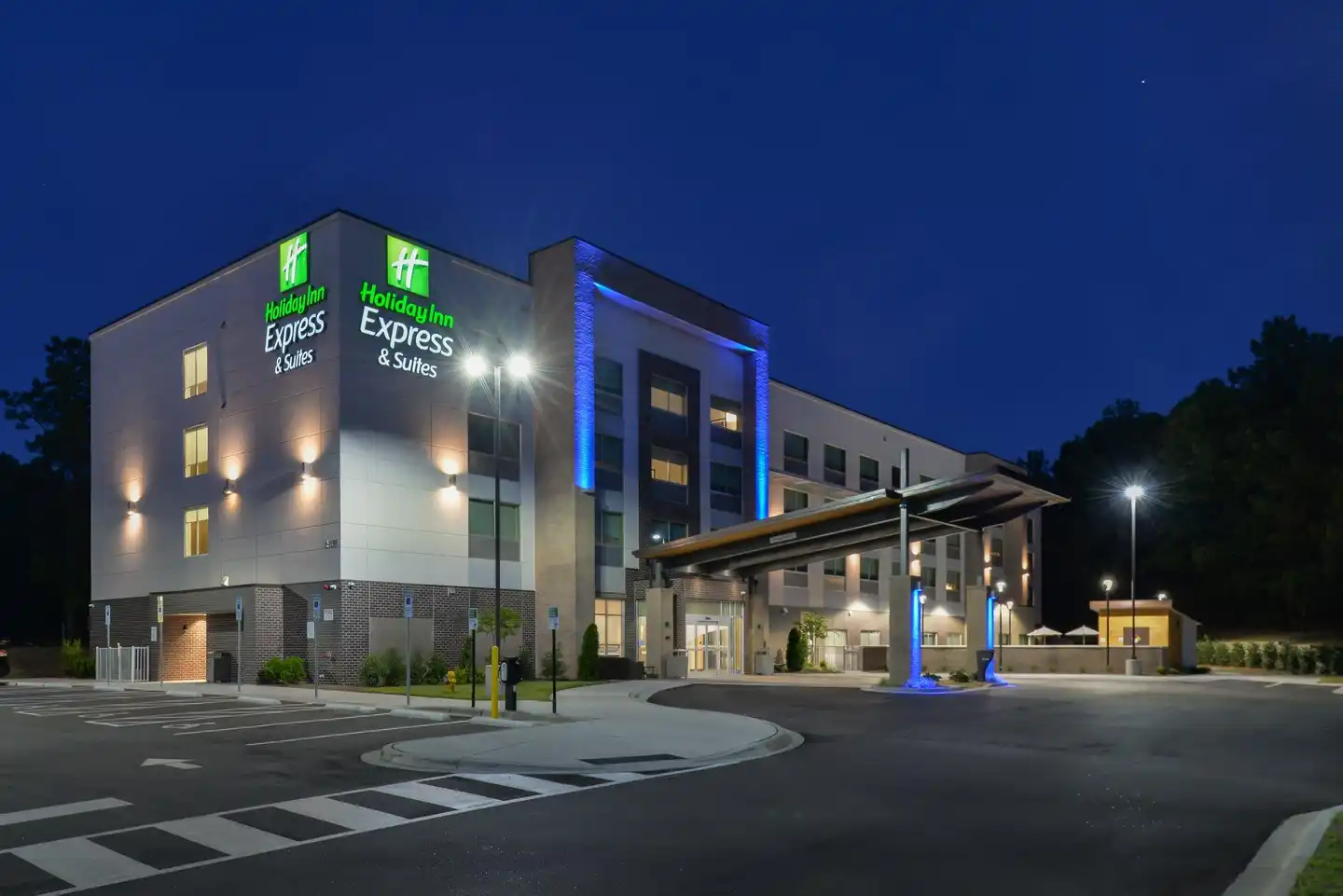Holiday Inn Express & Suites Charlotte - Ballantyne Aussenansicht