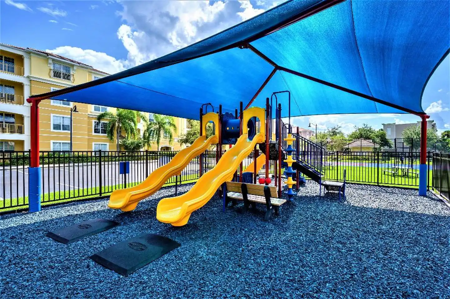 Vista Cay Resort by Millenium Sport und Entertainment