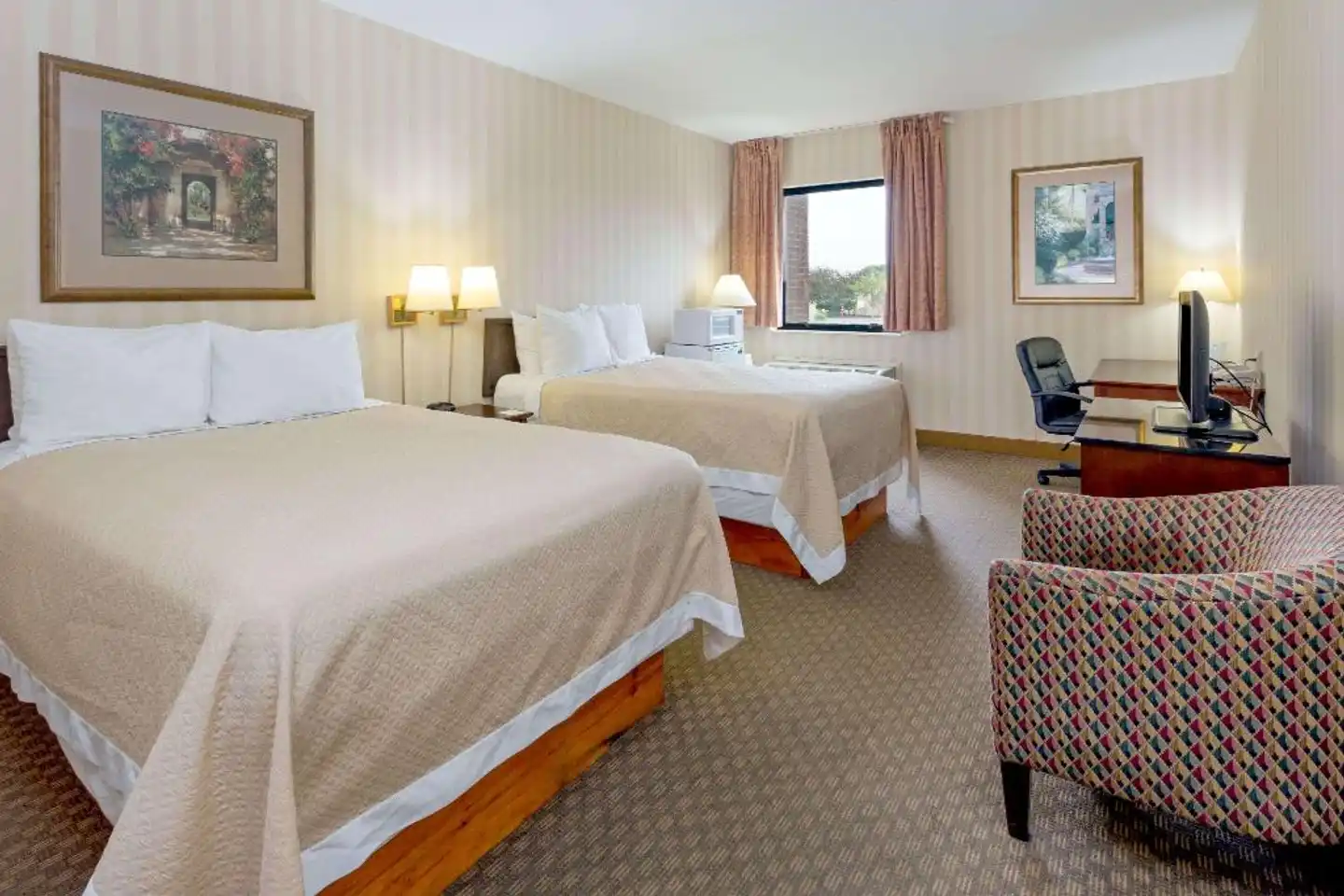 Days Inn & Suites by Wyndham Northwest Indianapolis Wohnbeispiel