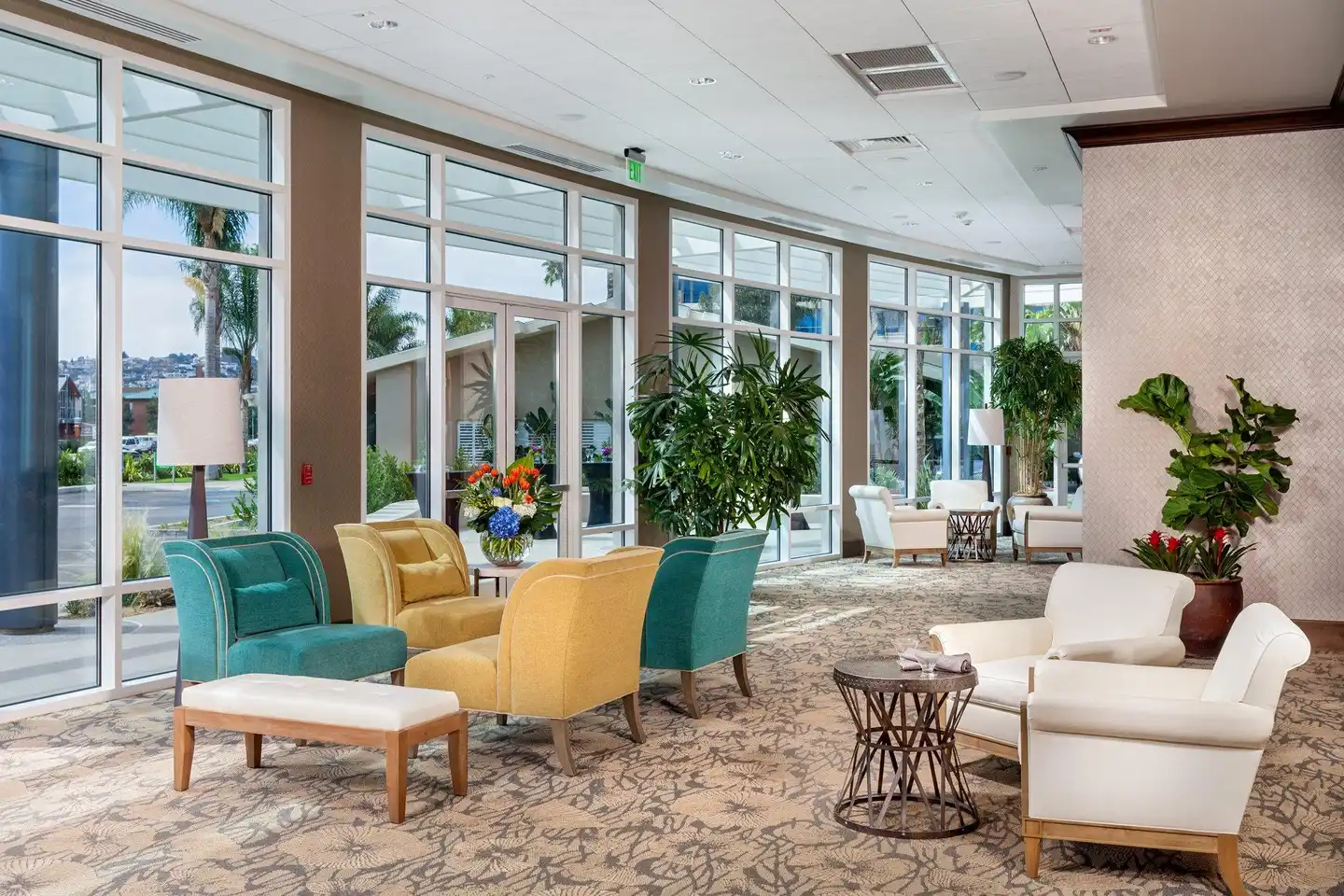 DoubleTree by Hilton San Diego Bayside Lobby