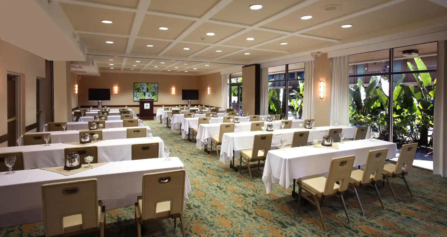 DoubleTree by Hilton San Diego Bayside Restaurant