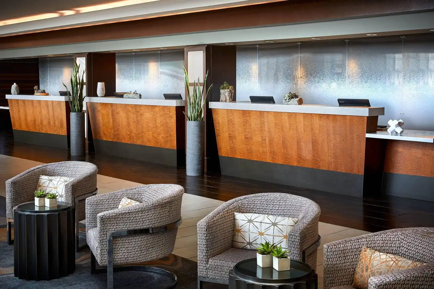 San Francisco Airport Marriott Waterfront Lobby