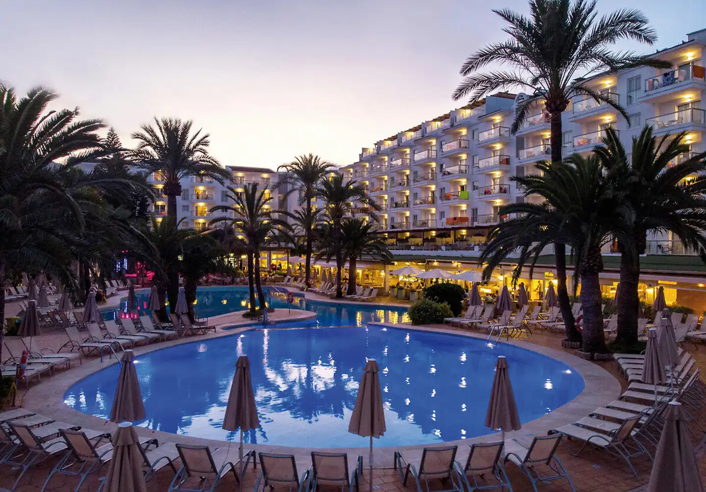 VIVA Sunrise Pool