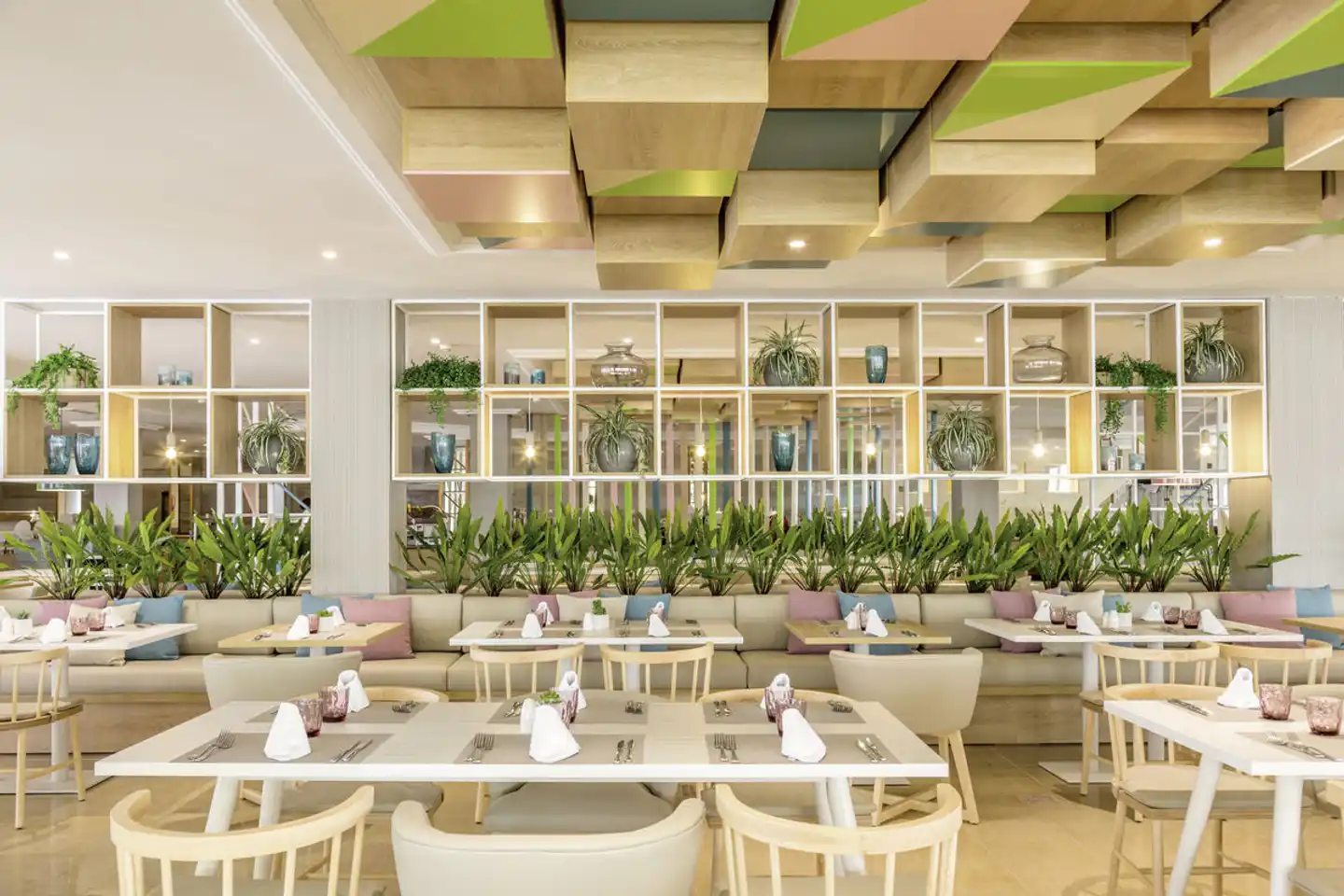 Zafiro Bahia Restaurant