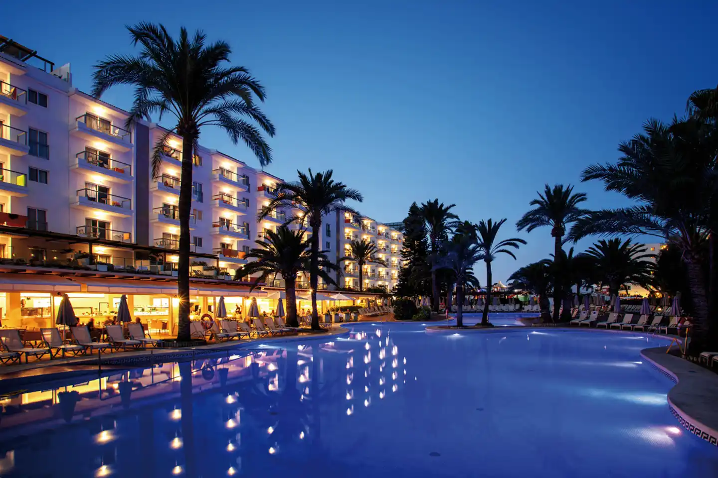 VIVA Sunrise Pool