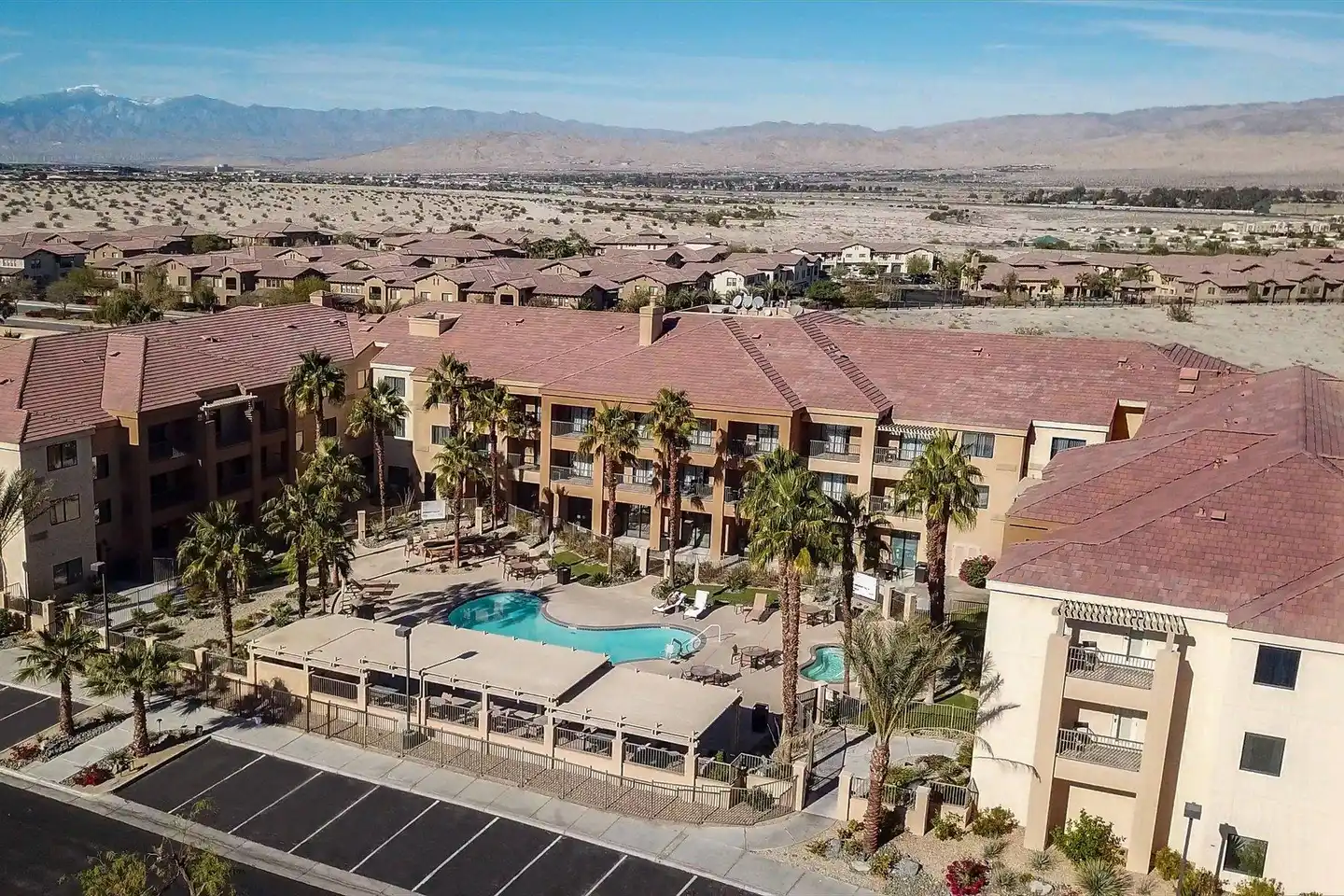 Courtyard by Marriott Palm Desert Pool
