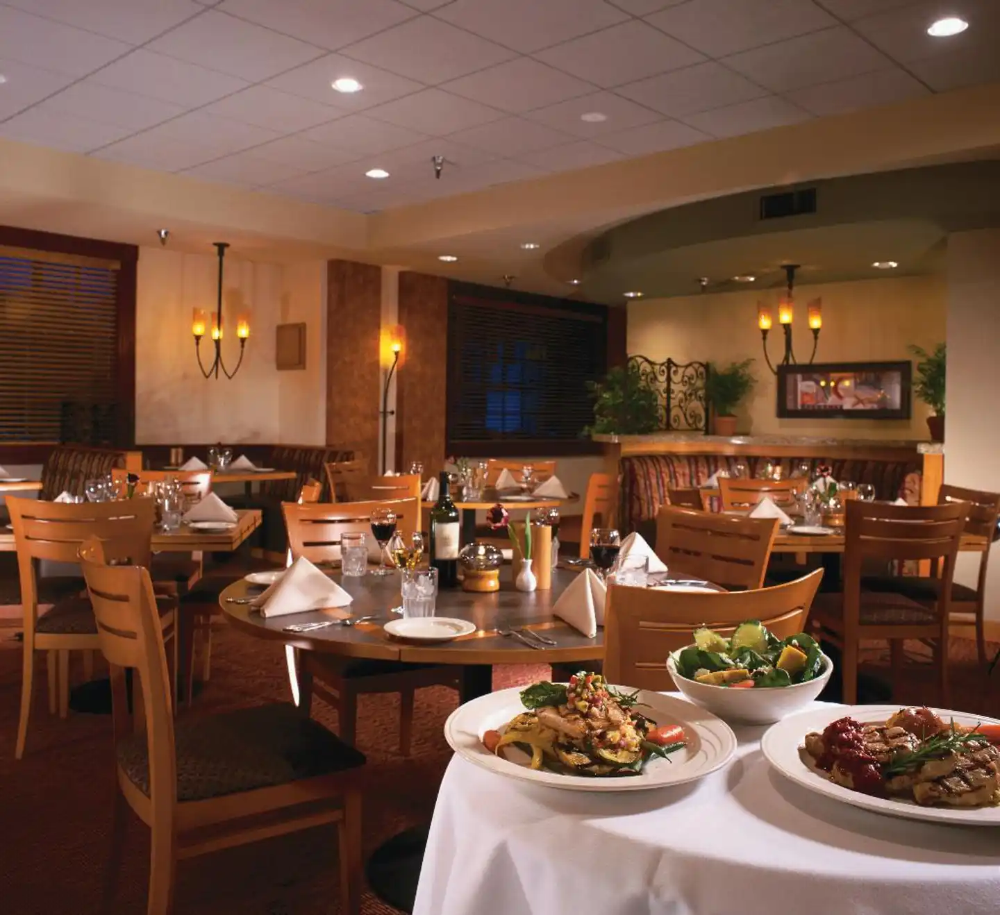 Coast Burbank Hotel Restaurant