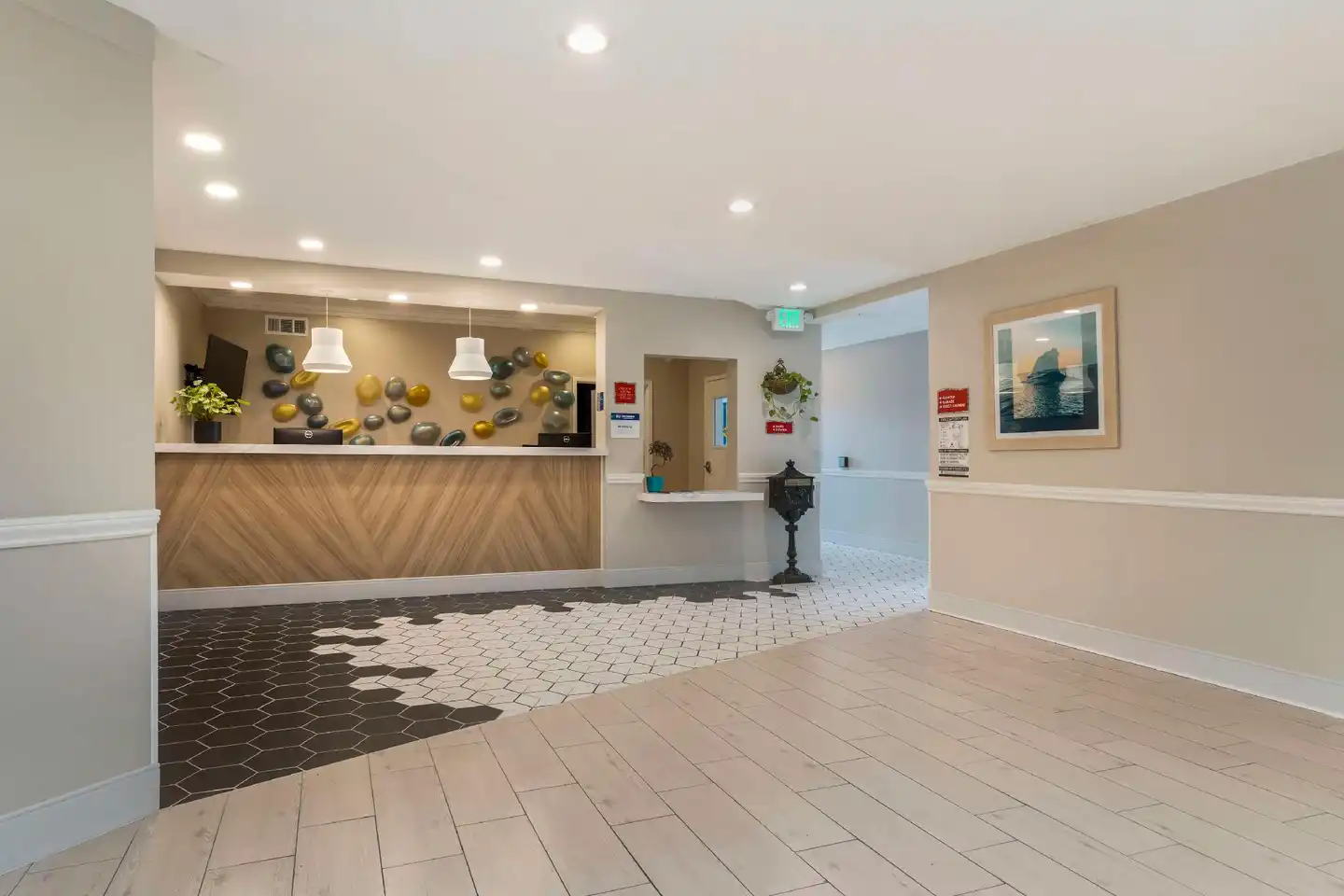 Best Western Plus All Suites Inn Lobby