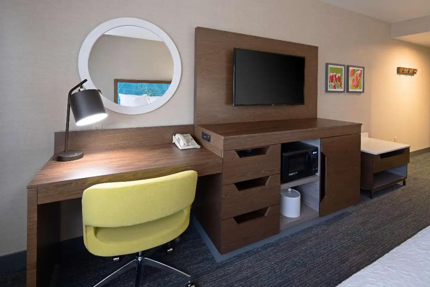 Hampton Inn Visalia Wohnbeispiel