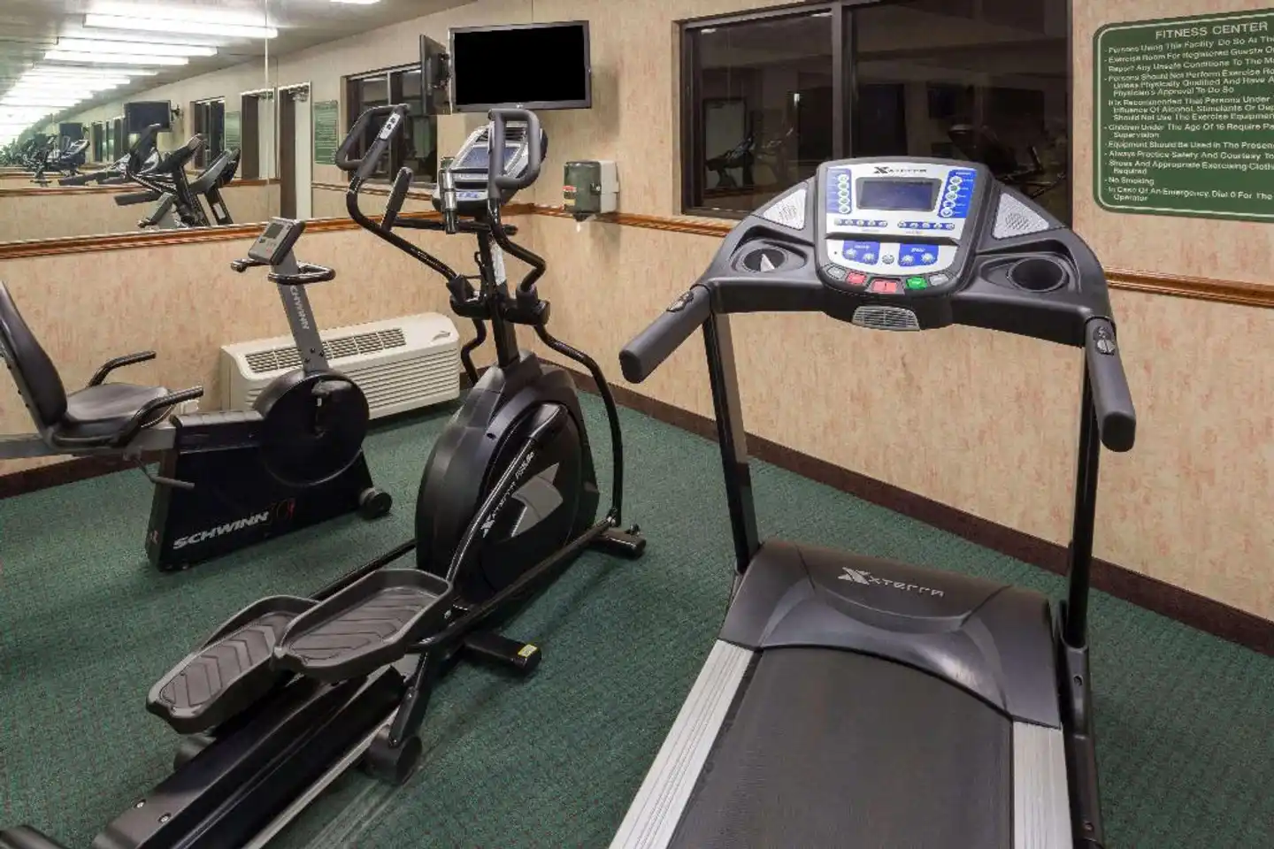 Hawthorn Suites by Wyndham Napa Valley Sport und Entertainment