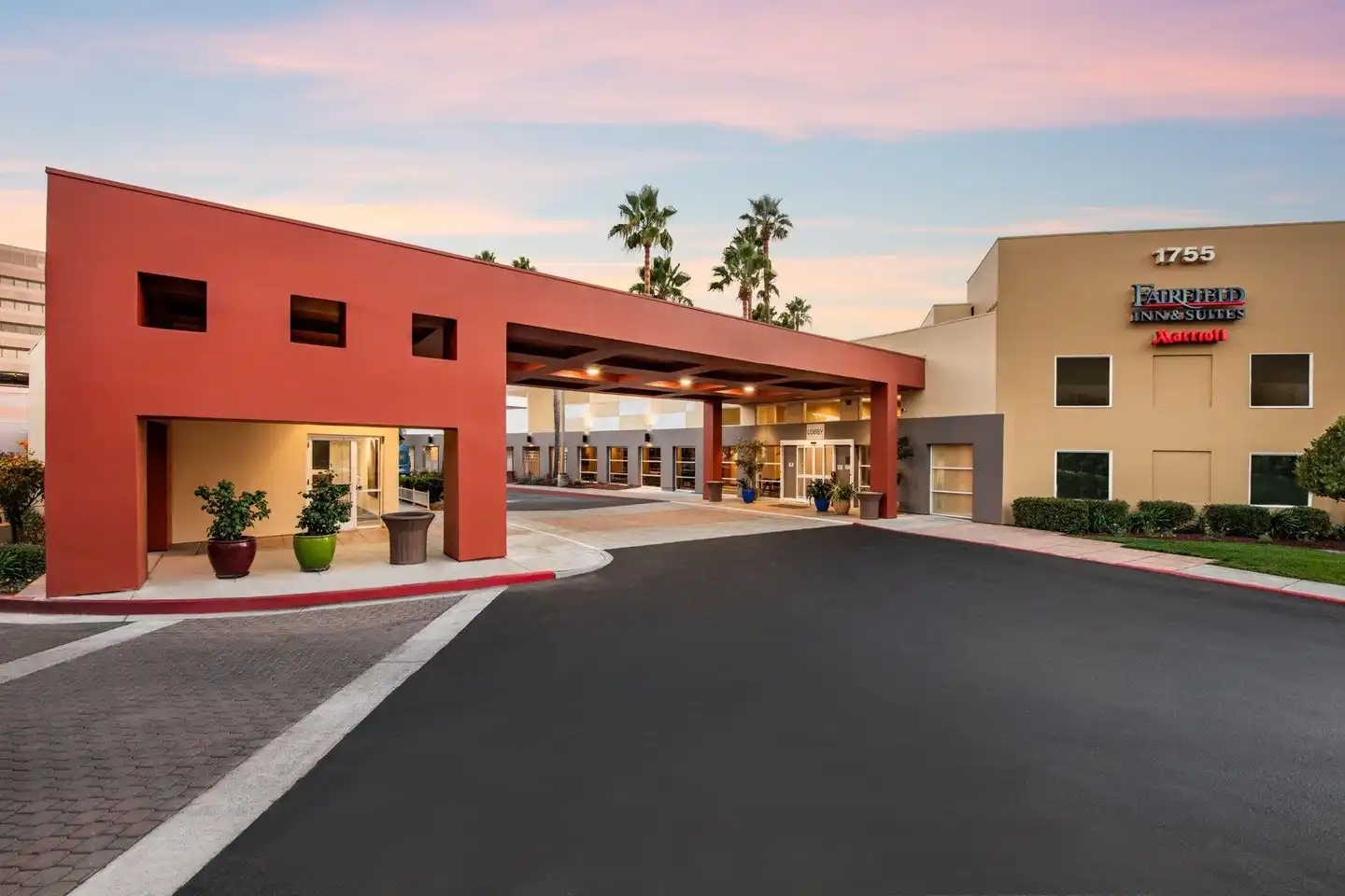 Fairfield Inn & Suites by Marriott San Jose Airport Aussenansicht