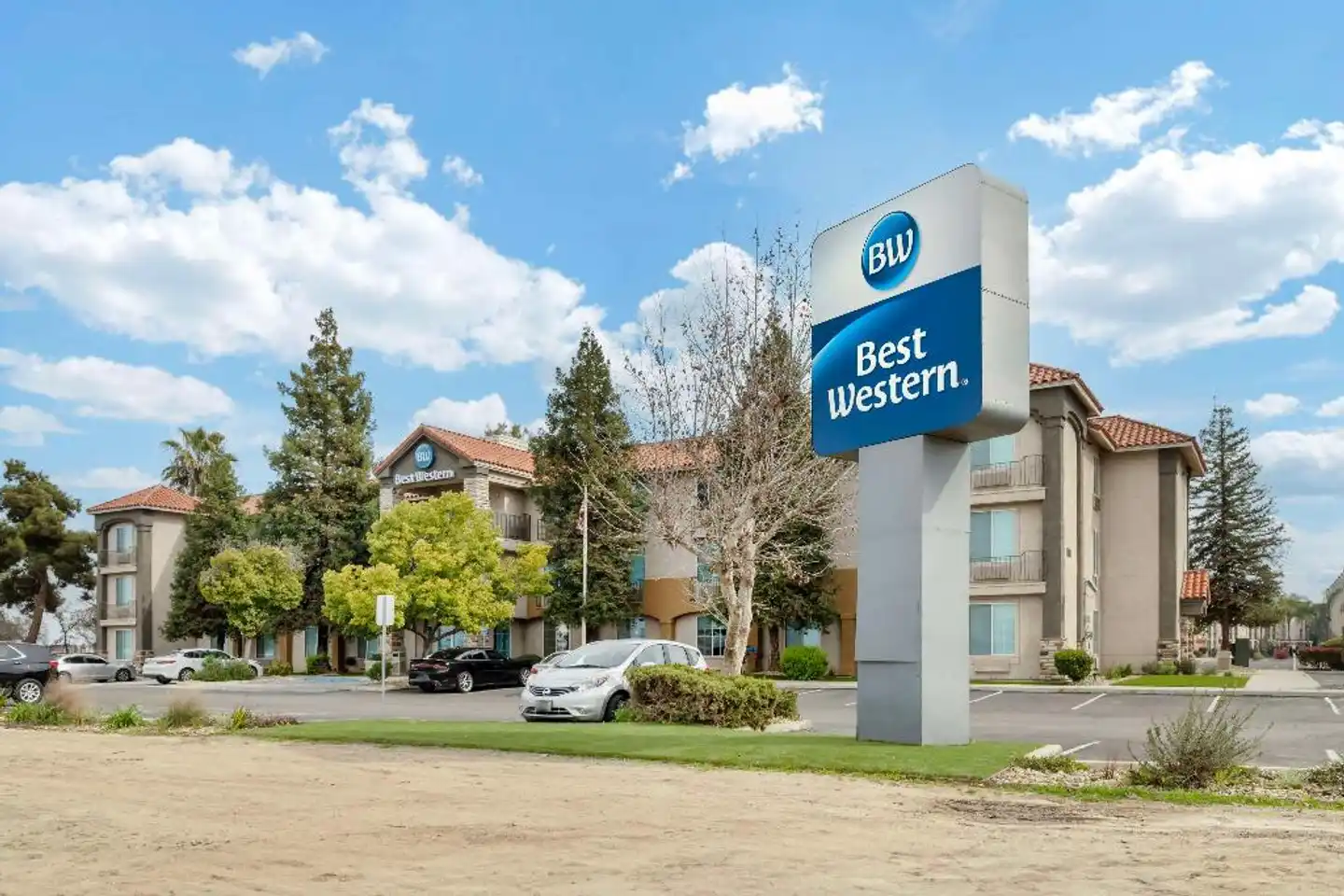 Best Western Visalia Hotel Aussenansicht