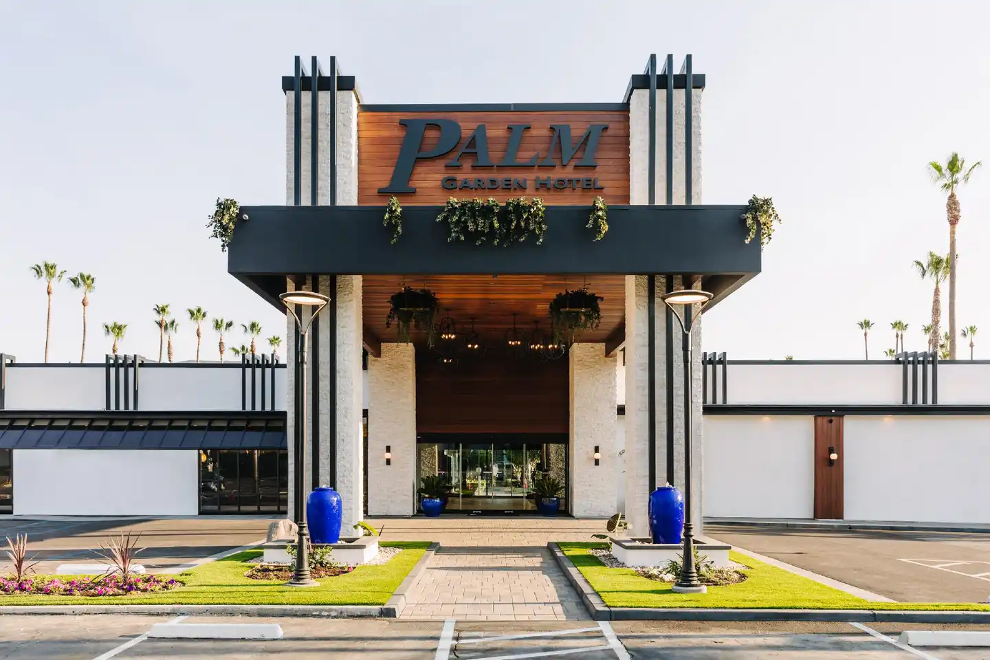 Palm Garden Hotel Aussenansicht
