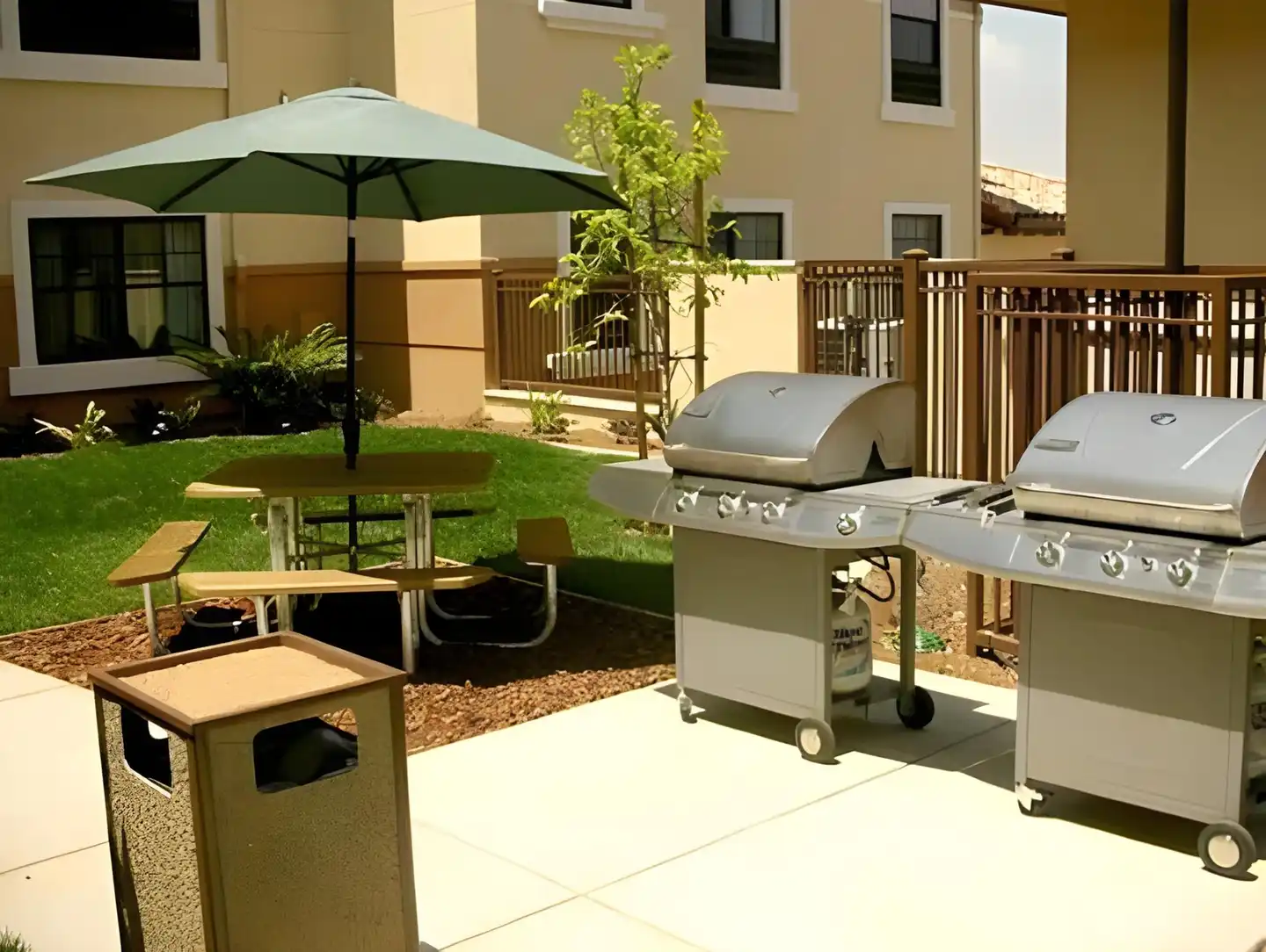 TownePlace Suites Thousand Oaks Ventura County Terrasse