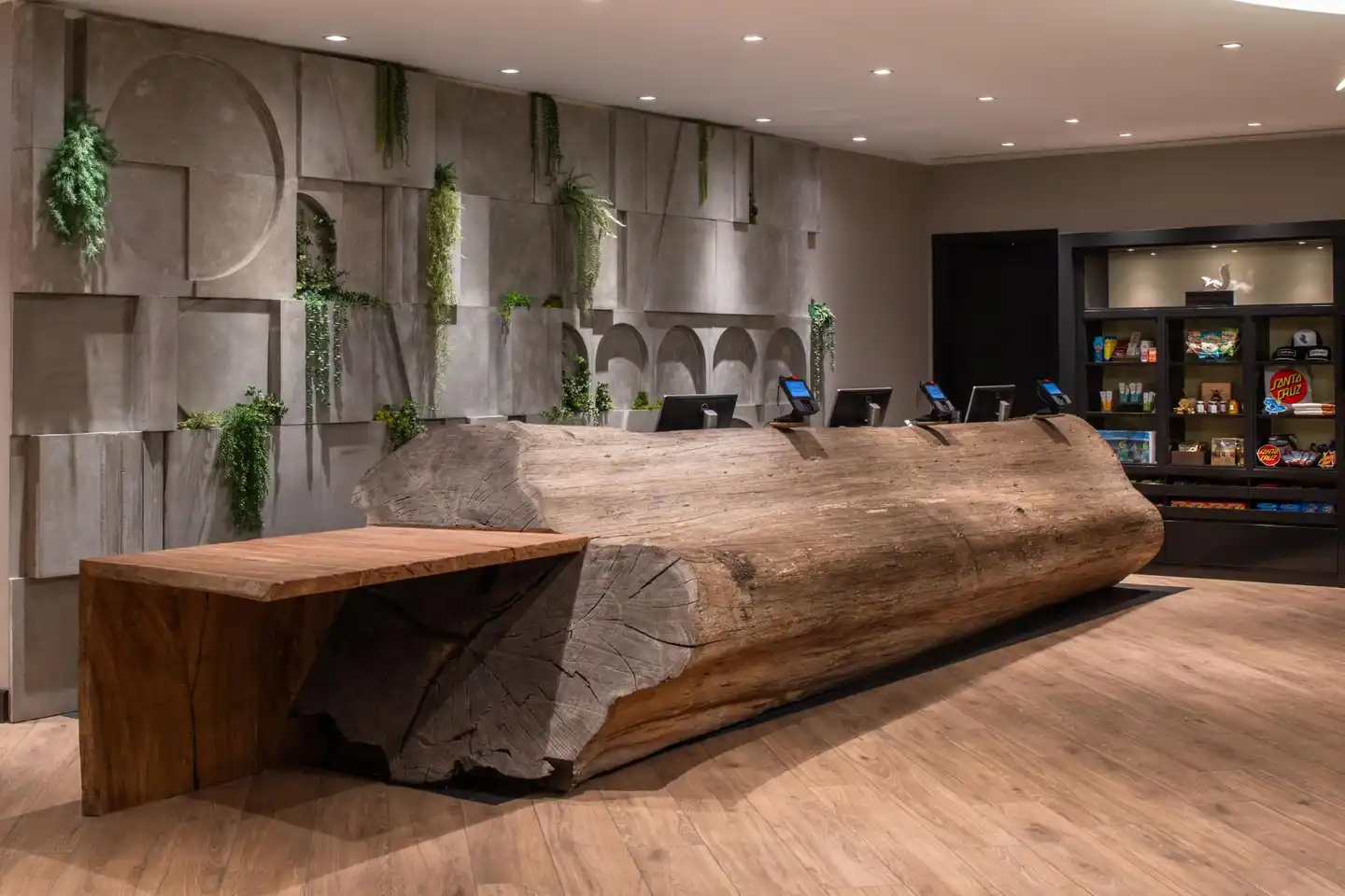Hotel Paradox, Autograph Collection Lobby