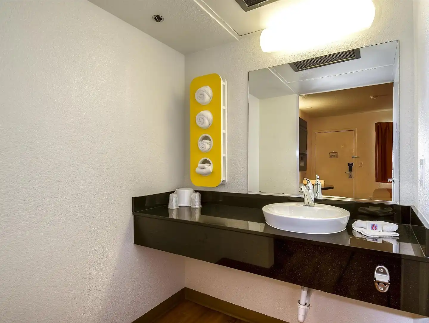 Motel 6 Carlsbad, CA Beach Badezimmer