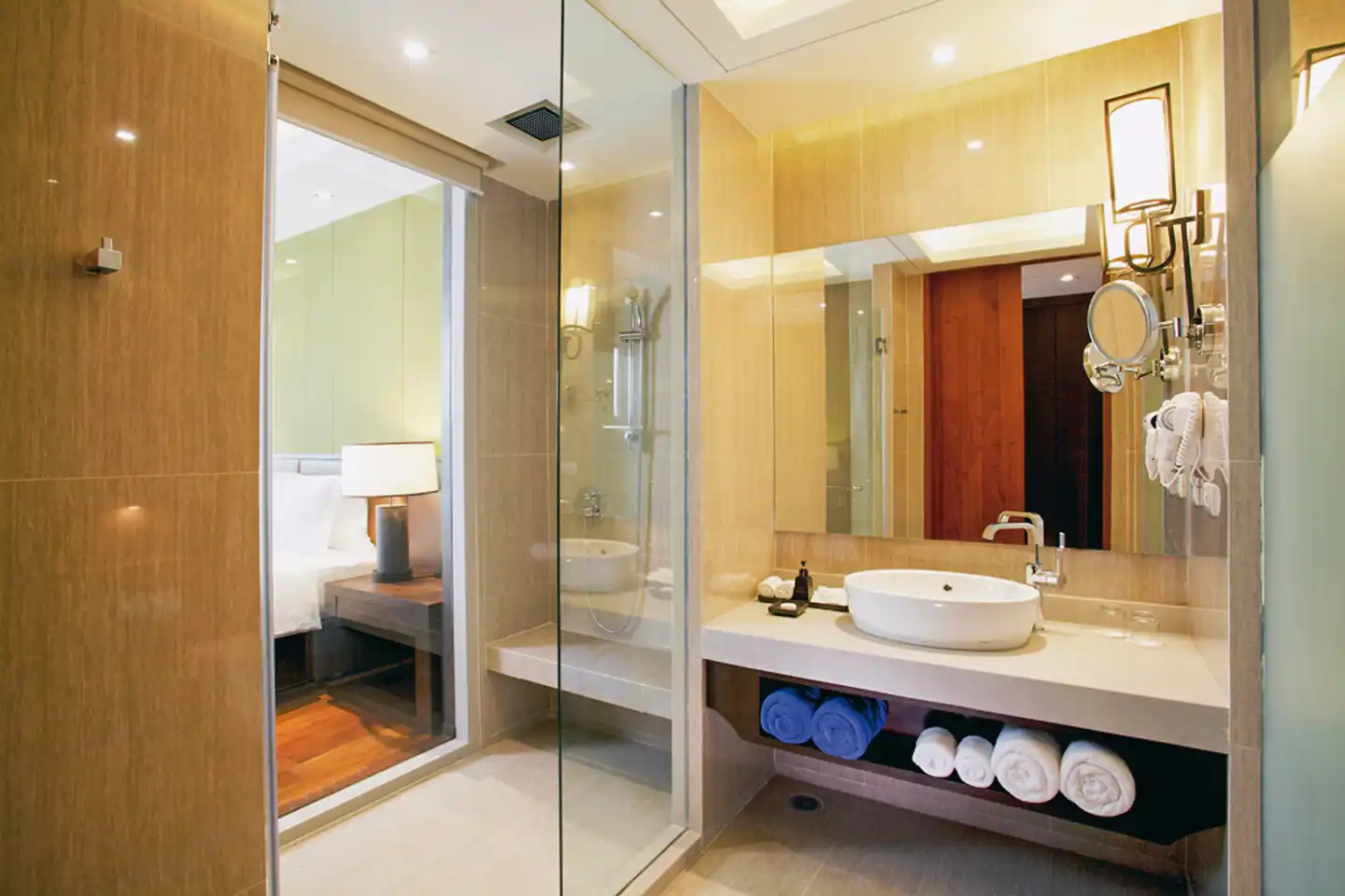 Graceland Khaolak Beach Resort Badezimmer