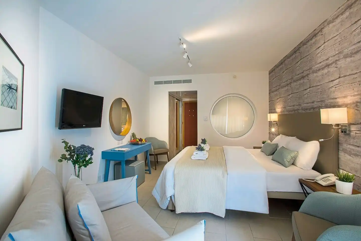 Leonardo Plaza Cypria Maris Beach Hotel & Spa Wohnbeispiel