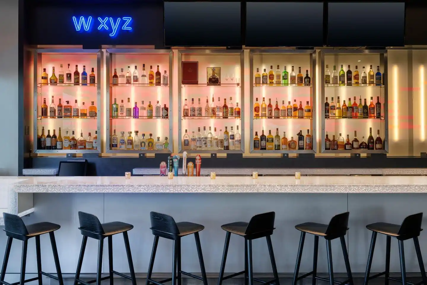 Aloft El Segundo - Los Angeles Airport Bar