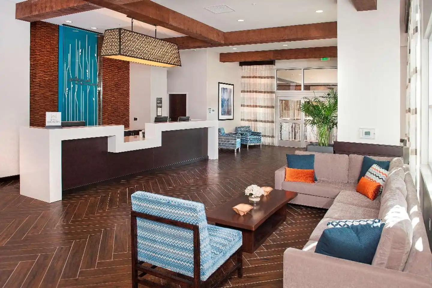 Hilton Garden Inn Burbank Downtown Lobby