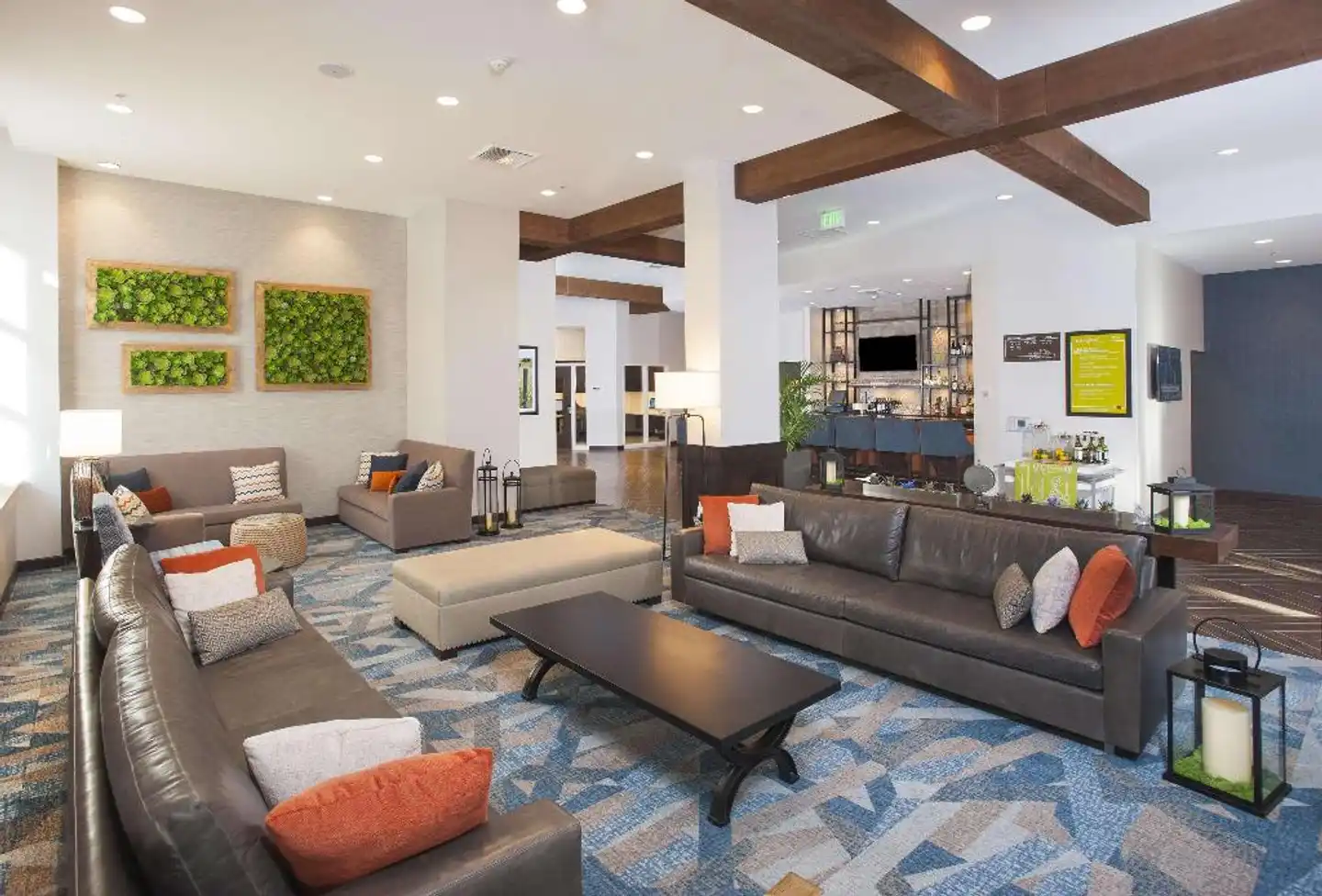 Hilton Garden Inn Burbank Downtown Lobby