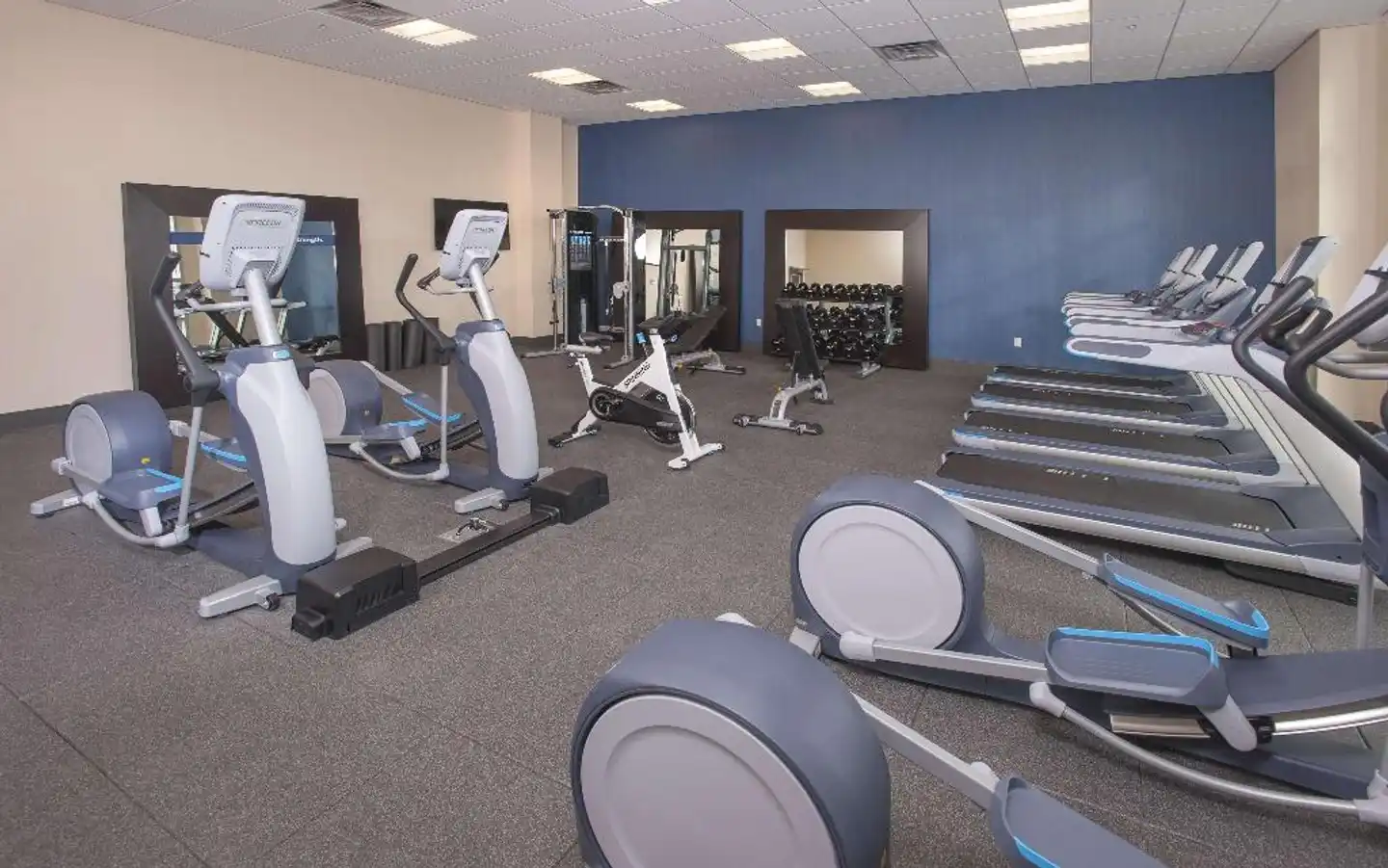 Hampton Inn & Suites LAX El Segundo Sport und Entertainment