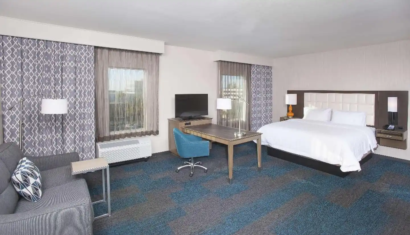 Hampton Inn & Suites LAX El Segundo Wohnbeispiel