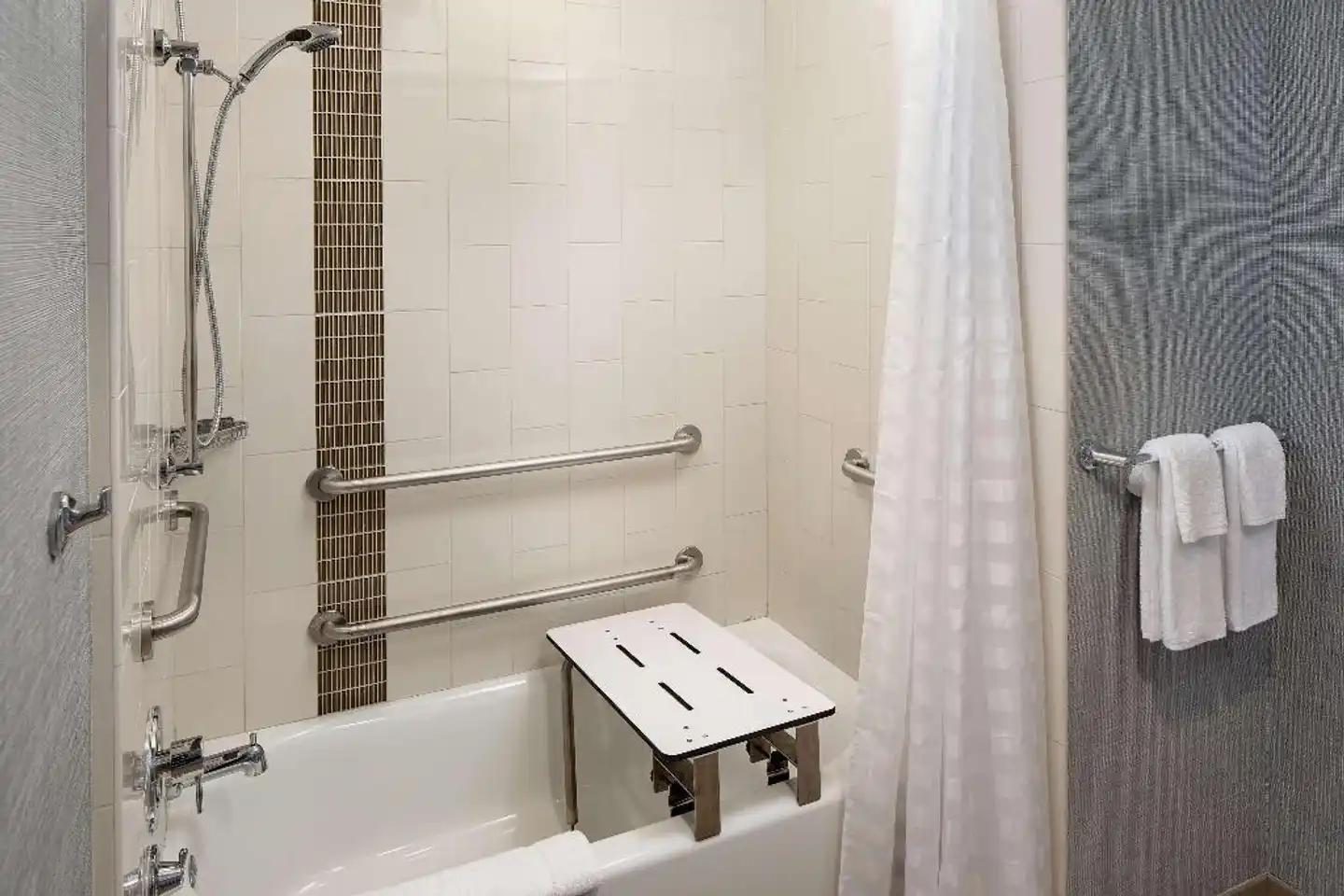 Hyatt Place Glendale/Los Angeles Badezimmer