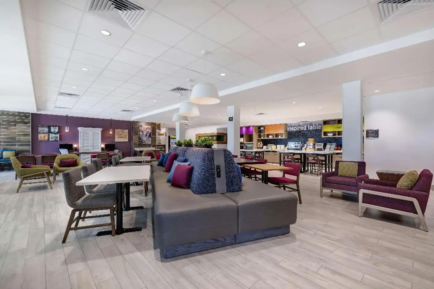 Home2 Suites by Hilton Petaluma Lobby