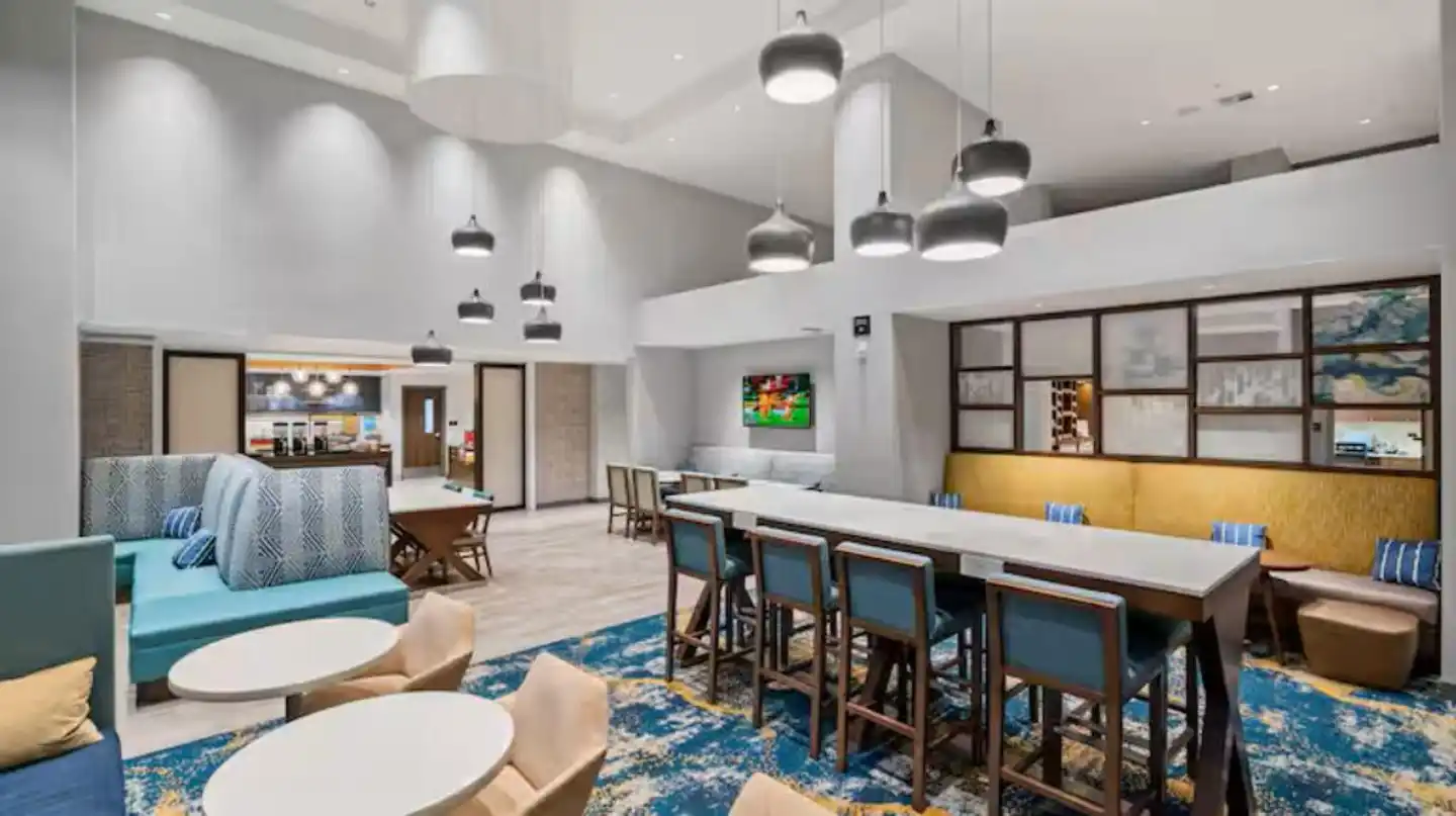Hampton Inn Morro Bay Bar
