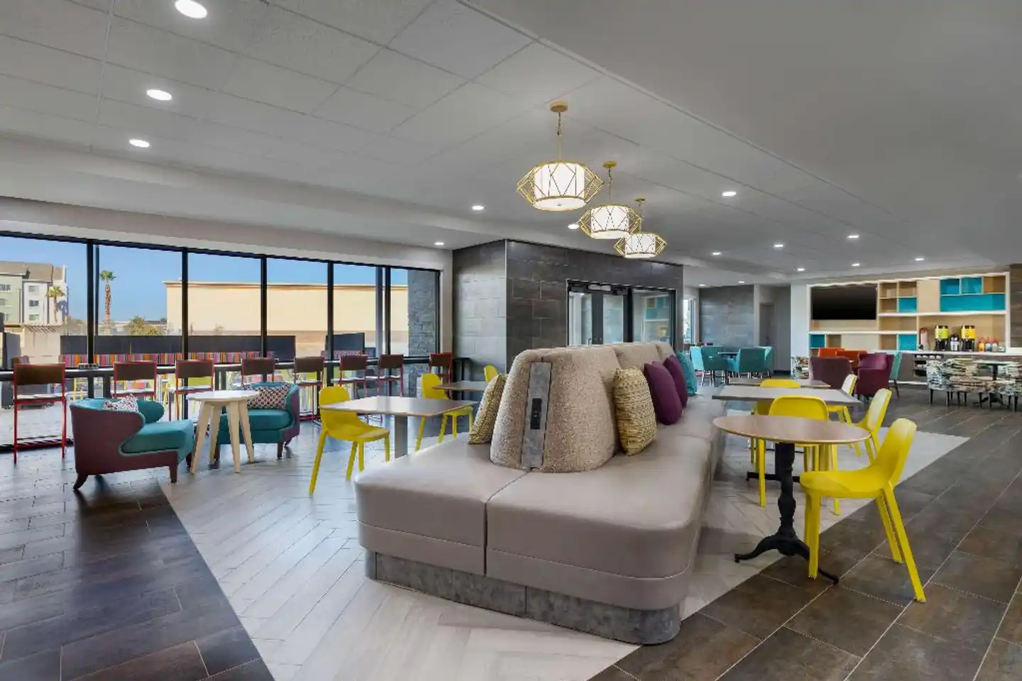 Home2 Suites by Hilton El Centro Lobby