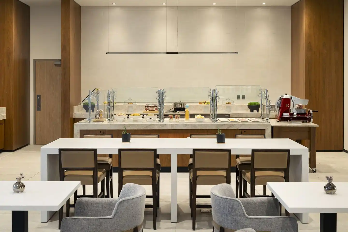 AC Hotel by Marriott San Rafael Downtown Bar