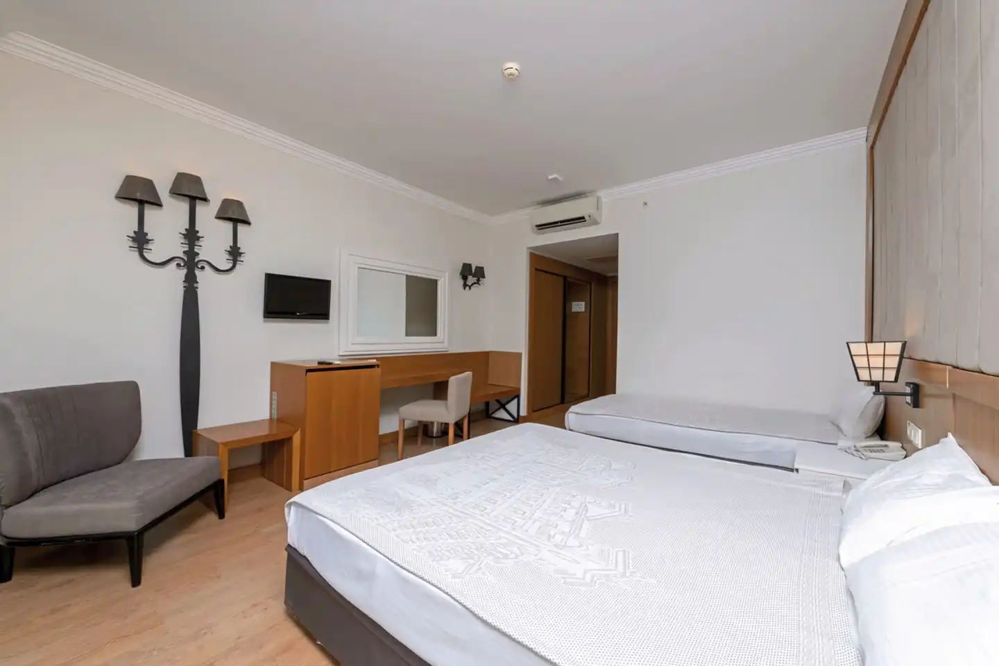 LRS Lake & River Side Hotel & Spa Wohnbeispiel