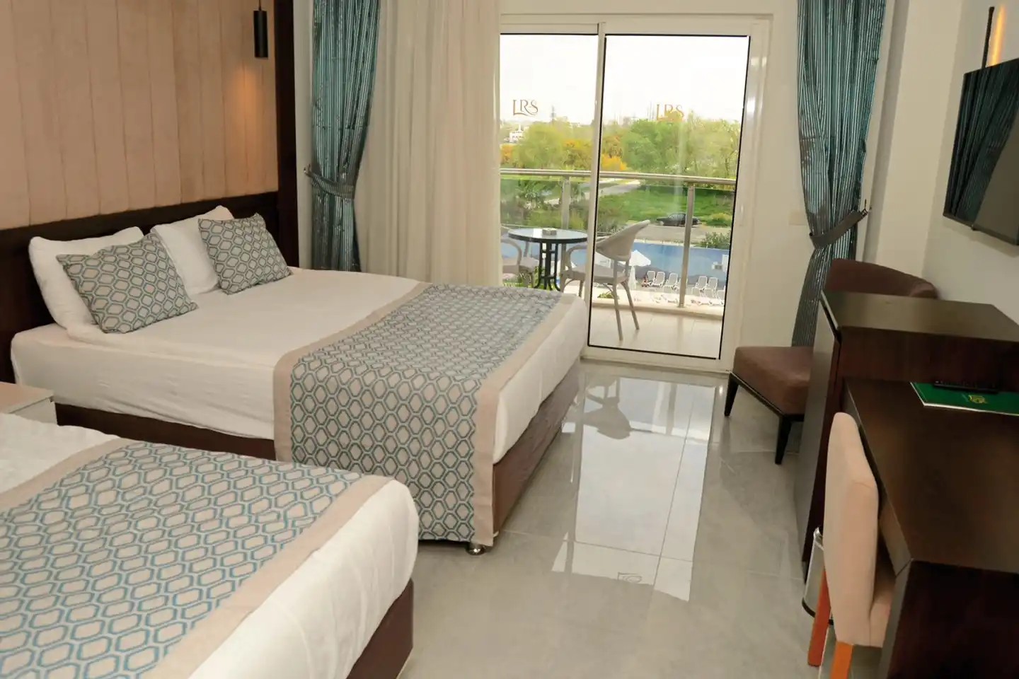LRS Lake & River Side Hotel & Spa Wohnbeispiel