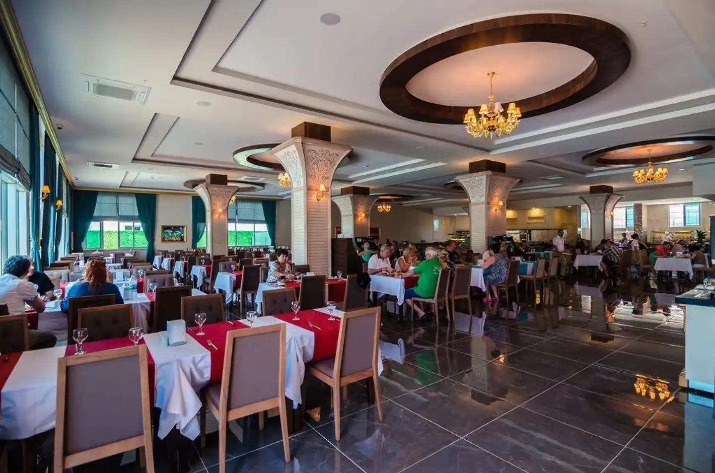 Lumos Deluxe Resort Hotel&Spa Restaurant