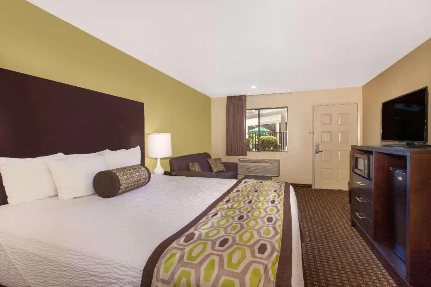 Days Inn by Wyndham San Jose Airport Wohnbeispiel