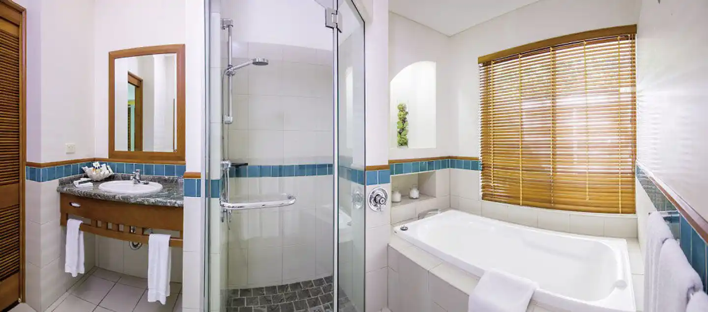 Green Island Resort Badezimmer